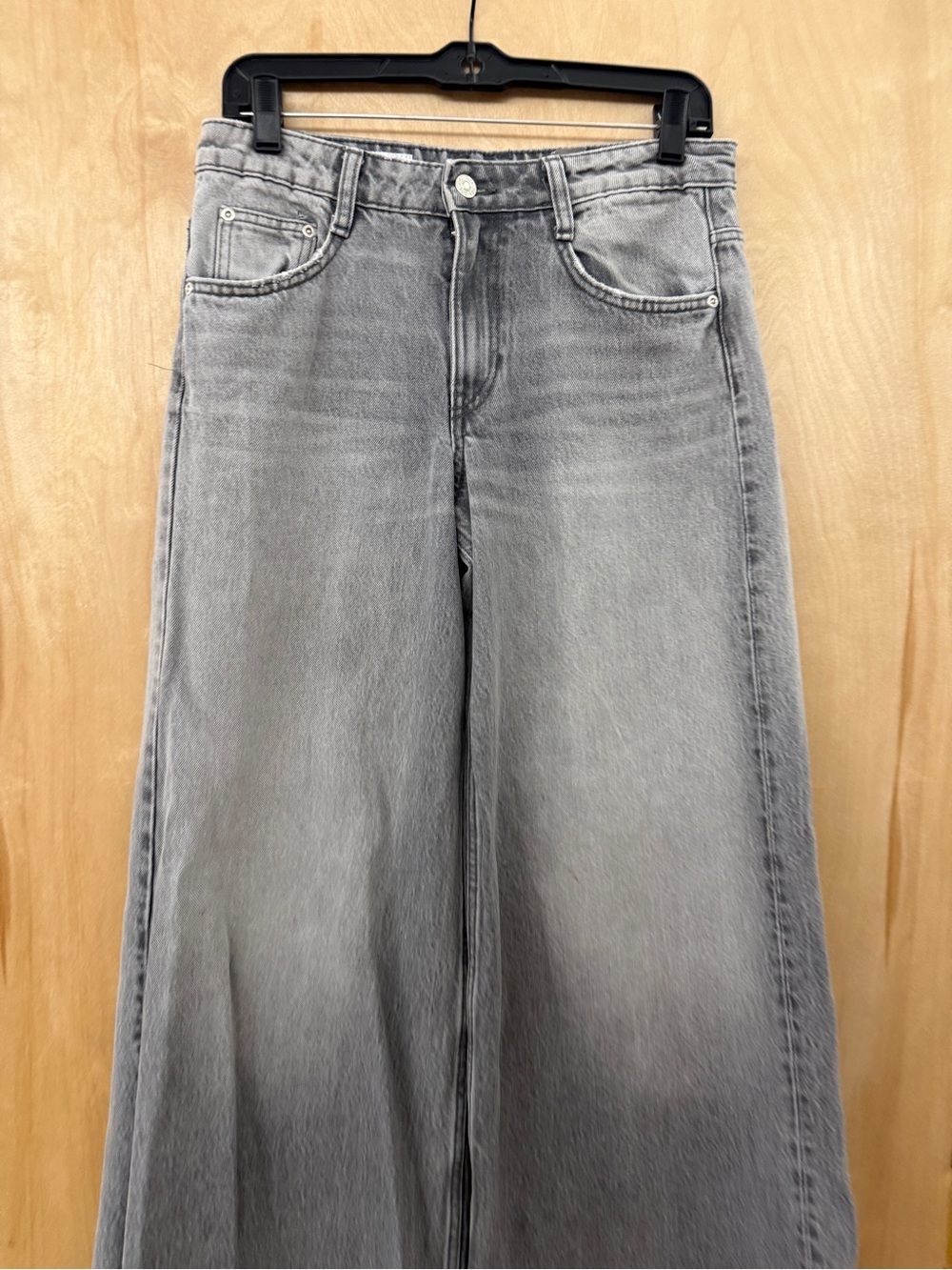 Zara Grey TRF Low Rise Wide Leg Elephant Jeans Acid Wash Full Length Sz 4/26 - Picture 9 of 16